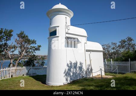 Phare de Grotto point, alias Port Jackson Entrance Front Light, au rocher de Grotto point sur le côté nord du port de Sydney, Nouvelle-Galles du Sud, Australie Banque D'Images