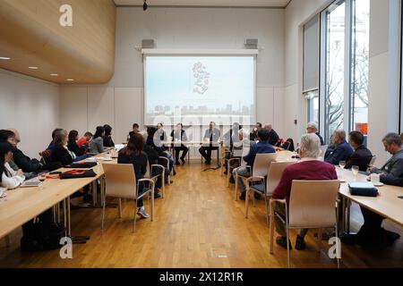 Berlin, Allemagne. 25 janvier 2024. Un événement de promotion pour faire progresser la coopération sino-allemande est organisé par une délégation de Taicang, dans la province du Jiangsu de l'est de la Chine, à Munich, Allemagne, le 25 janvier 2024. Crédit : GE Chang/Xinhua/Alamy Live News Banque D'Images