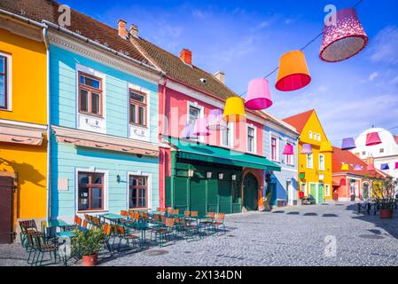 Szentendre, Hongrie. Belle place Fo ter dans le centre historique, rive du Danube, Budapest. Banque D'Images