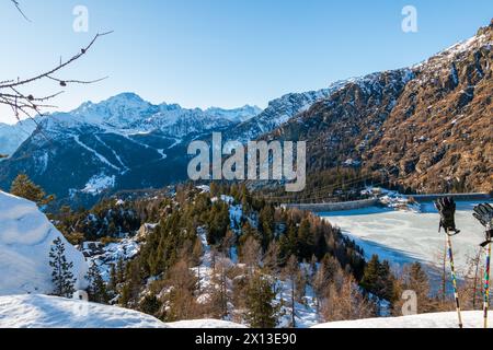 Le barrage Campo Moro à Valmalenco en hiver Banque D'Images