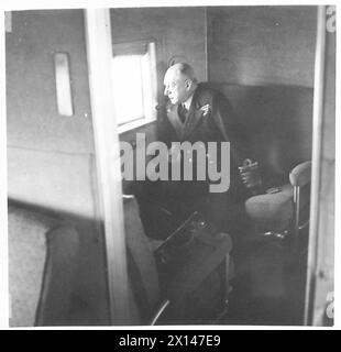 PHOTOS DIVERSES DE LA VISITE du PREMIER MINISTRE AUX Etats-Unis - Amiral de la flotte Sir Dudley Pound, premier Lord de mer à bord du hydravion 'Berwick' British Army Banque D'Images