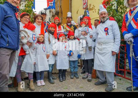 Ivrea, Italy - February 19, 2023: Participant are celebrating, part of the historical carnival of Ivrea, Piedmont, Northern Italy Banque D'Images