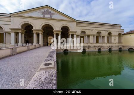 Mantoue, Italie - 27 février 2023 : vue sur la cour du palais te, à Mantoue (Mantoue), Lombardie, Italie du Nord Banque D'Images