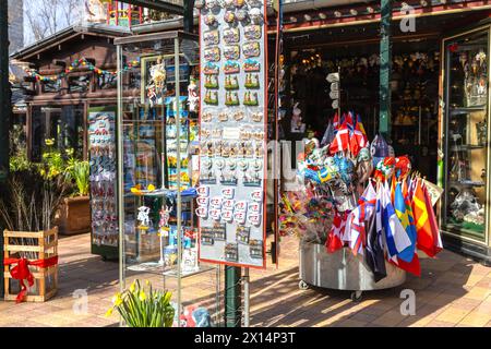 Boutique de souvenirs pour les touristes à Copenhague avec des symboles du Danemark. Copenhague, Danemark Banque D'Images