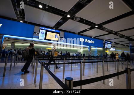 Entrée de la frontière au Royaume-Uni au terminal 2 de Heathrow, Angleterre, Londres, Royaume-Uni Banque D'Images