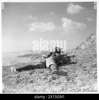 Le personnel de l'armée britannique s'entraîne en Afrique du Nord et au moyen-Orient de 1940 à 1947 pour opérer efficacement sur des terrains accidentés. Banque D'Images