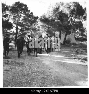 LA MISSION MILITAIRE TURQUE VISITE L'AFRIQUE DU NORD - officiers des missions arrivant, au QG du général Alexander British Army Banque D'Images