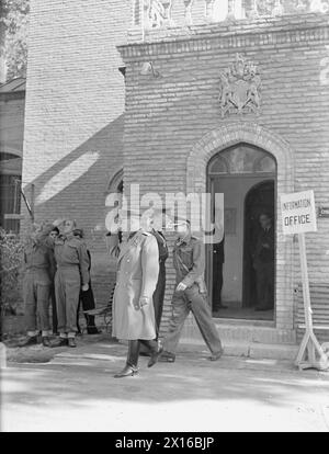 À TÉHÉRAN POUR LA CONFÉRENCE. LE 29 NOVEMBRE 1943, DANS LES LOCAUX DE LA LÉGATION BRITANNIQUE, TÉHÉRAN, LORS DES «TROIS GRANDES» CONFÉRENCES. - Colonel-général Aroadiev, officier russe, dans les locaux de la légation britannique, Téhéran Banque D'Images