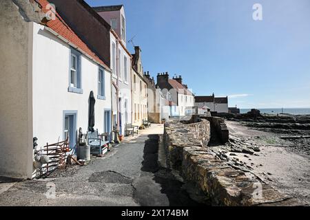 Chalets traditionnels à Pittenweem, Fife, côte est de l'Écosse, Royaume-Uni Banque D'Images