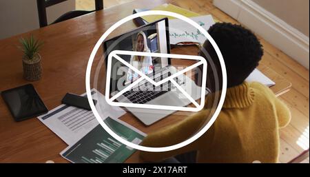 Image du réseau de connexions sur un chantier naval en rotation Banque D'Images