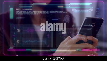 Image du traitement des données sur femme d'affaires asiatique à l'aide d'un smartphone Banque D'Images