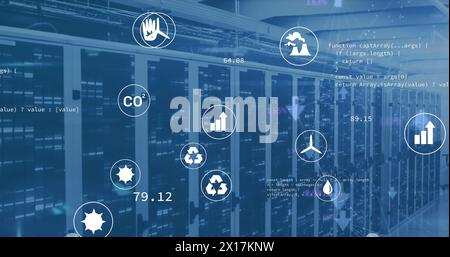 Image des icônes écologiques et du traitement des données sur des serveurs informatiques Banque D'Images