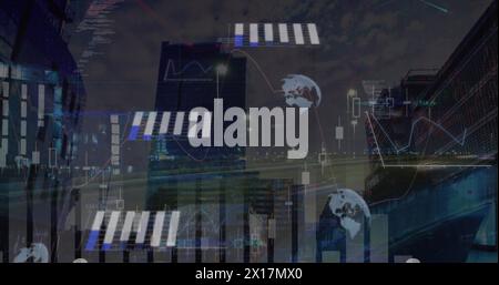 Image de graphes, globes, langage informatique sur time-lapse de véhicules contre des bâtiments Banque D'Images