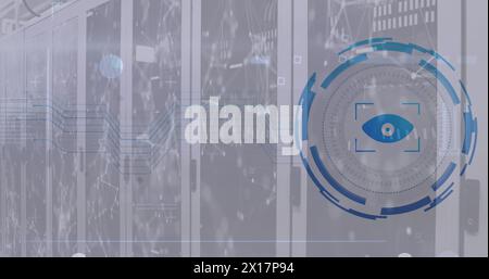 Image de la rétine sur le scanner rond et le réseau de connexions contre la salle de serveur informatique Banque D'Images