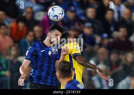 Bergame, Italie. 13 avril 2024. L'erat Djimsiti d'Atalanta lors du match de football Serie A entre Atalanta et Hellas Vérone au stade Gewiss, dans le nord de l'Italie - lundi 15 avril 2024. Sport - Soccer . (Photo de Spada/LaPresse) crédit : LaPresse/Alamy Live News Banque D'Images