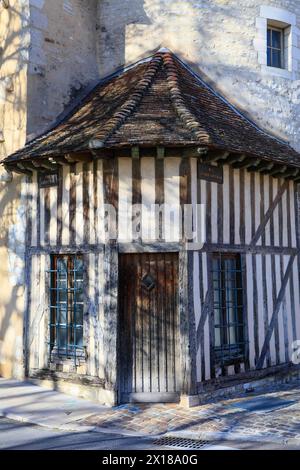 Extension à colombages de l'Hôtel du petit Louvre, centre historique de Troyes, département de l'aube, région Grand est, France Banque D'Images