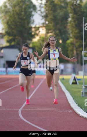 IZMIR, TURKIYE - 04 JUILLET 2023 : athlètes en course pendant les compétitions de Super League sur le terrain d'athlétisme d'Izmir Seha Aksoy Banque D'Images