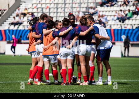 Paris, France. 14 avril 2024. Les joueuses de France devant les six Nations féminines 2024, match de rugby à xv entre la France et l'Italie le 14 avril 2024 au stade Jean Bouin à Paris - photo Antoine Massinon/A2M Sport Consulting/DPPI crédit : DPPI Media/Alamy Live News Banque D'Images