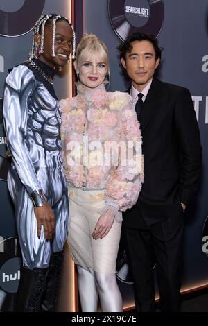 Los Angeles, États-Unis. 15 avril 2024. Austin Crute, Lucy Boynton et Justin H. min assistent aux arrivées de THE GREATEST HITS DE Searchlight Pictures au El Capitan Theatre de Los Angeles, CA, le 15 avril 2024. (Photo de Corine Solberg/SipaUSA) crédit : Sipa USA/Alamy Live News Banque D'Images