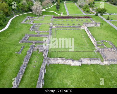 Vue aérienne des ruines de l'abbaye de Lesnes dans les bois de l'abbaye à Bexley londres Banque D'Images