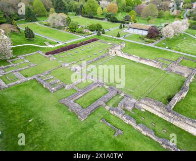 Vue aérienne des ruines de l'abbaye de Lesnes dans les bois de l'abbaye à Bexley londres Banque D'Images