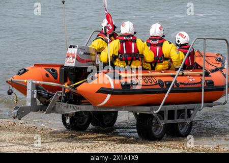 Bateau de sauvetage de classe d à Calshot, Southampton Water, Hampshire, Angleterre, Royaume-Uni. Banque D'Images