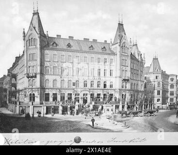 Vienne 5, Margaretenplatz (place Margareten) 4, Margaretenhof à travers la place vue avec Margaretenbrunnen (Fontaine Margareten) au milieu, 1900 - 19000101 PD56432 - Rechteinfo : droits gérés (RM) Banque D'Images