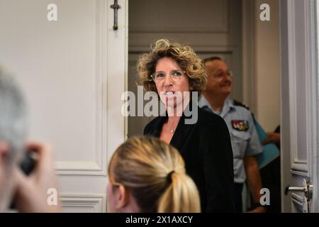 La vice-ministre française des territoires d’outre-mer Marie Guevenoux arrive pour une conférence de presse sur la lutte contre l’immigration clandestine et la délinquance à Mayotte au ministère français de l’intérieur et d’outre-mer, à Paris le 16 avril 2024. Photo Firas Abdullah/ABACAPRESS.COM Banque D'Images