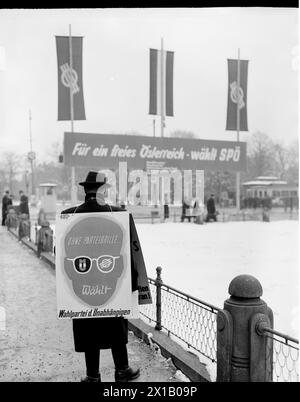 Elections, élections législatives 1953 : propagande de la gauche politique (Die Linke) à Vienne : conseil du parti électoral des indépendants ('Verband der Unabhaengigen'), 1953 - 19530101 PD1775 - Rechteinfo : droits gérés (RM) Banque D'Images