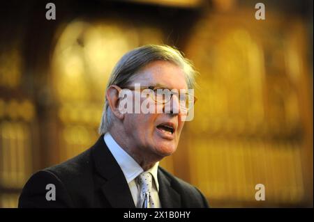 Le député Bill Cash s’adresse aux délégués lors d’un événement à l’hôtel de ville de Manchester pendant la conférence conservatrice 2013. Banque D'Images