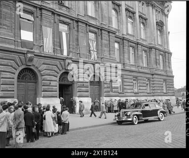 Conférence des ambassadeurs à travers l'Autriche, conférence des ambassadeurs à travers le traité autrichien dans la maison de l'industrie à Schwarzenbergplatz. Arrivée de la mission soviétique, 02.05.1955 - 19550502 PD0009 - Rechteinfo : droits gérés (RM) Banque D'Images