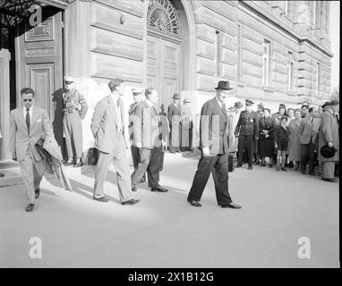 Conférence des ambassadeurs à travers l'Autriche, conférence des ambassadeurs à travers le traité autrichien dans la maison de l'industrie à Schwarzenbergplatz. Mission soviétique frappe an, 03.05.1955 - 19550503 PD0006 - Rechteinfo : droits gérés (RM) Banque D'Images