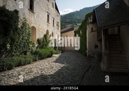 L'ancien village dans les Alpes dans la région du Tyrol du Sud Banque D'Images