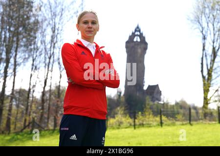 Lucy Hope pose pour des photos lors de l'annonce de l'équipe de natation Team GB Paris 2024 au campus sportif de l'Université de Stirling, en Écosse. Date de la photo : mardi 16 avril 2024. Banque D'Images