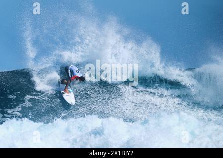 Le surfeur professionnel brésilien Miguel Pupo participe à l'événement de surf Margaret River Pro 2024 à surfer's point, Prevelly, Australie occidentale. Banque D'Images