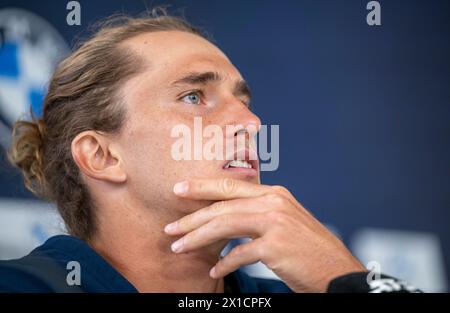 Munich, Allemagne. 16 avril 2024. Tennis : ATP Tour - Munich, célibataires, hommes. Alexander Zverev lors d'une conférence de presse. Crédit : Peter Kneffel/dpa/Alamy Live News Banque D'Images