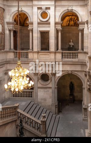 Escalier d'honneur à l'intérieur de l'hôtel de ville de Barcelone, Espagne Banque D'Images