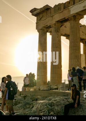 Tôt le matin au Parthénon sur l'Acropole d'Athènes en Grèce Banque D'Images