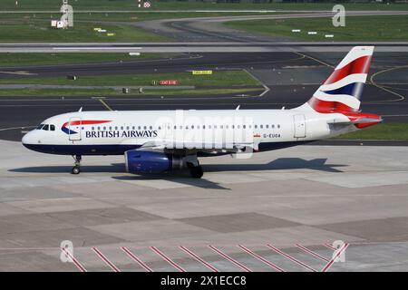 Airbus A319-100 de British Airways immatriculé G-EUOA à l'aéroport de Dusseldorf Banque D'Images