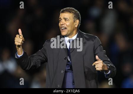 Chris Kamara est présent lors du match de la Sky Bet League 1 Portsmouth vs Barnsley à Fratton Park, Portsmouth, Royaume-Uni. 16 avril 2024. (Photo de Mark Cosgrove/News images) à Portsmouth, Royaume-Uni le 16/04/2024. (Photo de Mark Cosgrove/News images/SIPA USA) crédit : SIPA USA/Alamy Live News Banque D'Images