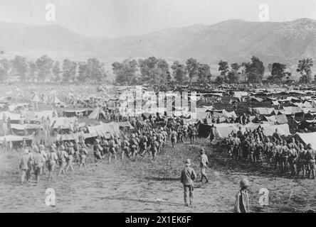 Les troupes alliées logées dans des abris en toile lors de leur invasion victorieuse de la Terre Sainte CA. probablement 1917 Banque D'Images