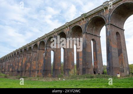 Avril 2024 - le célèbre viaduc de Balcombe dans le Sussex Banque D'Images