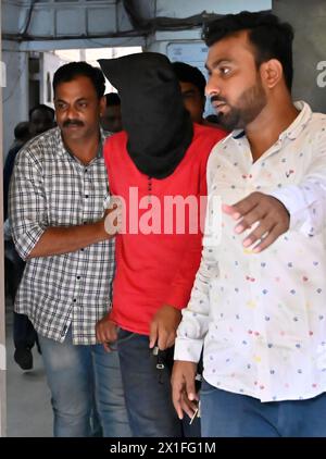 MUMBAI, INDE - 16 AVRIL : deux accusés dans l'affaire de licenciement de Salman Khan produite au tribunal d'Esplande, CSMT le 16 avril 2024 à Mumbai, Inde. (Photo Anshuman Poyrekar/Hindustan Times/Sipa USA) Banque D'Images