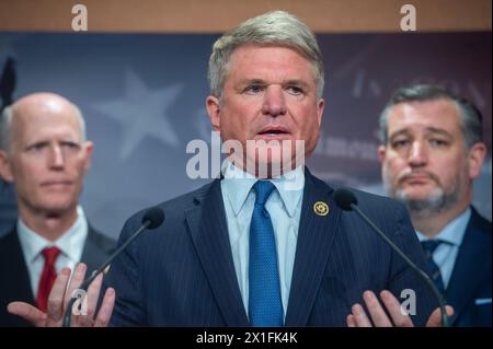 Washington, États-Unis d'Amérique. 15 février 2024. Michael McCaul (Républicain du Texas), responsable de la destitution des États-Unis, prononce un discours lors d'une conférence de presse sur le procès de destitution du secrétaire du DHS Mayorkas au Capitole des États-Unis à Washington, DC, mardi 16 avril 2024. Crédit : Rod Lamkey/CNP/SIPA USA crédit : SIPA USA/Alamy Live News Banque D'Images