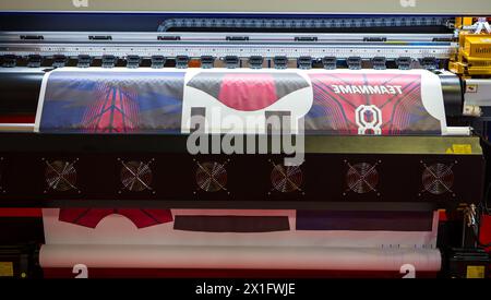 T-shirt d'impression par imprimante à sublimation Banque D'Images