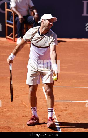 Dusan Lajovic (SRB), APRIL16, 2024 - Tennis Dusan Lajovic pendant le match de 1er tour en simple contre Diego Schwartzman sur le tournoi de tennis Barcelona Open Banc Sabadell au Real Club de Tenis de Barcelona à Barcelone, Espagne. Crédit : Mutsu Kawamori/AFLO/Alamy Live News Banque D'Images