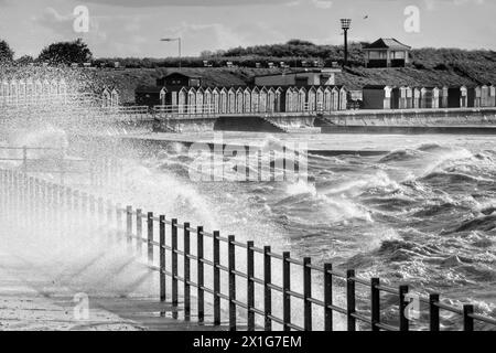 Temps de tempête à Minnis Bay Birchington Kent UK Banque D'Images