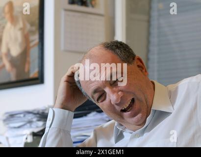 Ariel Muzicant, président de la Communauté israélite de Vienne (IKG), lors d'une interview avec l'agence de presse autrichienne APA à Vienne le 30 janvier 2012. - 20120130 PD4809 - Rechteinfo : droits gérés (RM) Banque D'Images