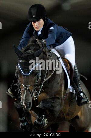 Vienne - compétition internationale d'équitation 'Vienna Masters 2012' lors du 'Global Champions Tour' à la Rathausplatz à Vienne le 20 septembre 2012. PHOTO : Jessica Springsteen sur Vornado van den Hoendrik - 20120920 PD3225 - Rechteinfo : droits gérés (RM) Banque D'Images