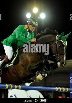 Vienne - compétition internationale d'équitation 'Vienna Masters 2012' lors du 'Global Champions Tour' à la Rathausplatz à Vienne le 20 septembre 2012. PHOTO : Thomas Frühmann sur le sixième sens - 20120920 PD3269 - Rechteinfo : droits gérés (RM) Banque D'Images